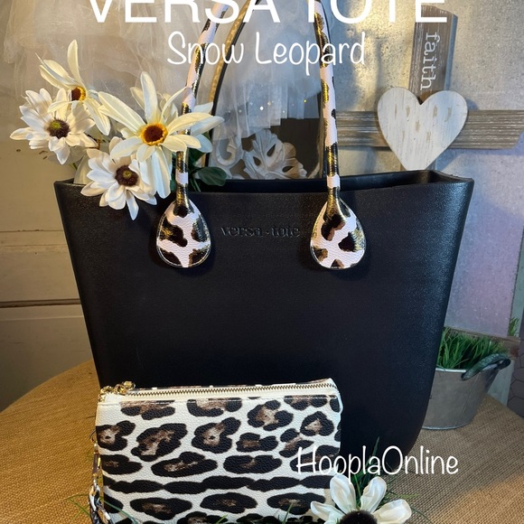 Snow Leopard 11” Tablet Sleeve/Clutch Handbag - Picture 14 of 15